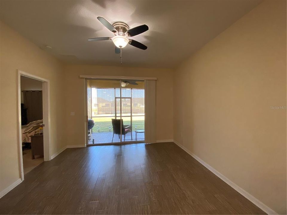 For Sale: $244,900 (2 beds, 2 baths, 1406 Square Feet)