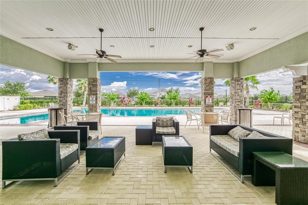 For Sale: $244,900 (2 beds, 2 baths, 1406 Square Feet)