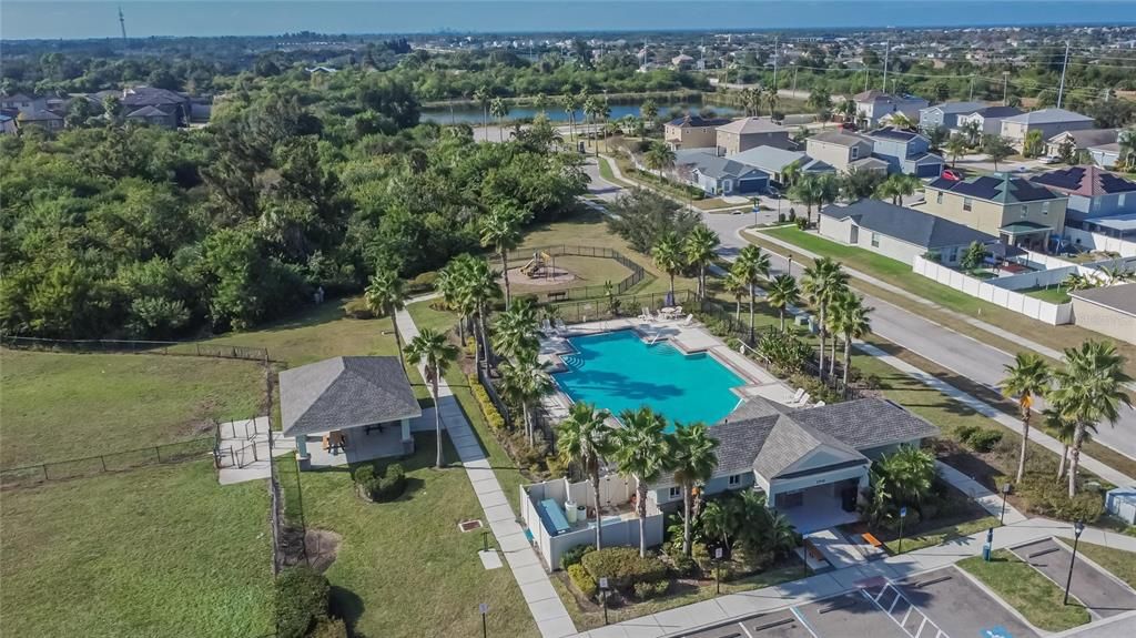 For Sale: $239,900 (2 beds, 2 baths, 1406 Square Feet)