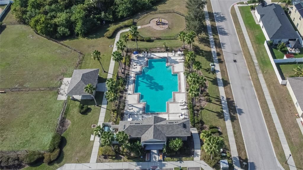 For Sale: $239,900 (2 beds, 2 baths, 1406 Square Feet)