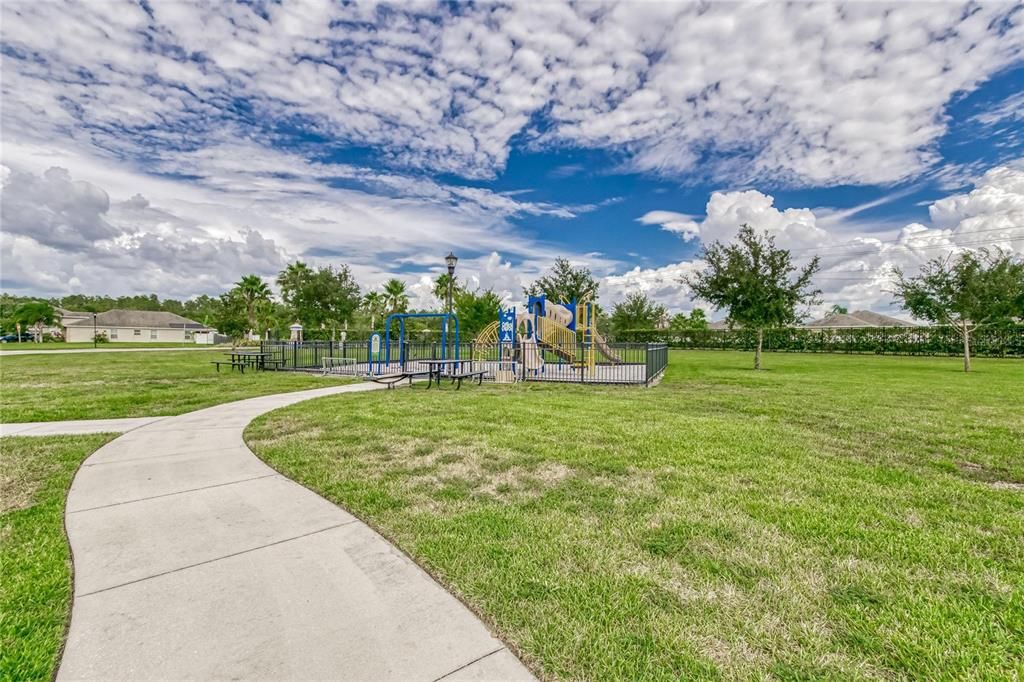 For Sale: $244,900 (2 beds, 2 baths, 1406 Square Feet)