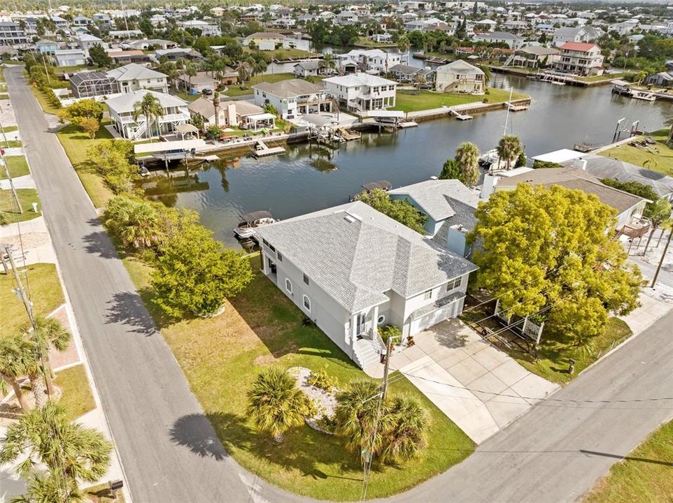 合同活跃: $670,000 (3 贝兹, 2 浴室, 1814 平方英尺)