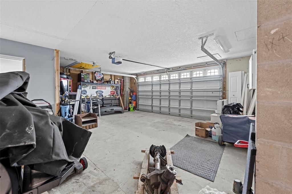 合同活跃: $670,000 (3 贝兹, 2 浴室, 1814 平方英尺)