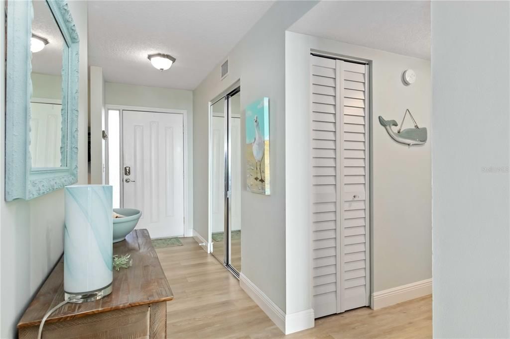 В аренду: $3,100 (2 спален, 2 ванн, 1602 Квадратных фут)