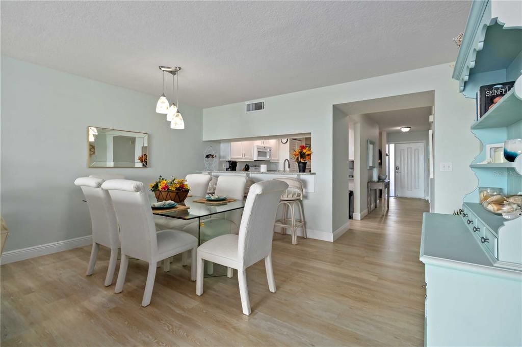 В аренду: $3,100 (2 спален, 2 ванн, 1602 Квадратных фут)