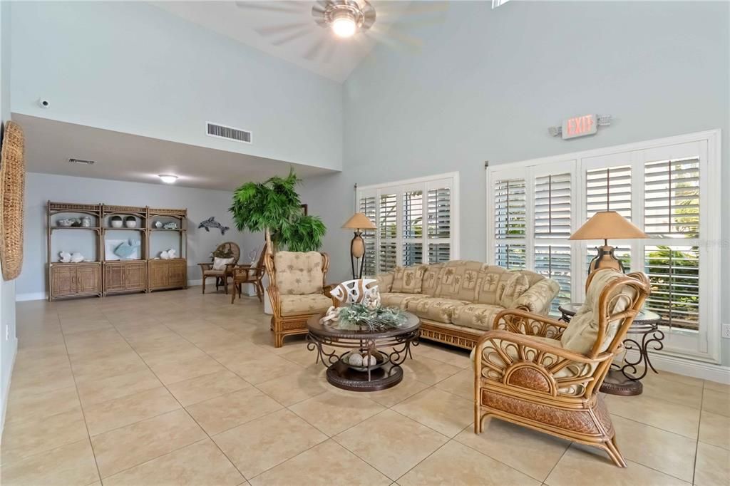 В аренду: $3,100 (2 спален, 2 ванн, 1602 Квадратных фут)