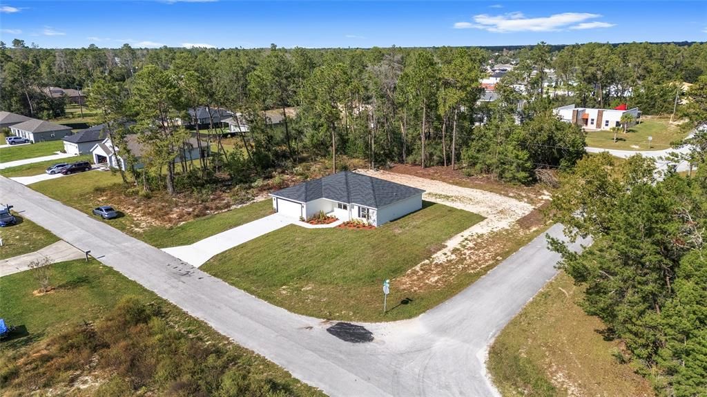 For Sale: $299,999 (3 beds, 2 baths, 1576 Square Feet)