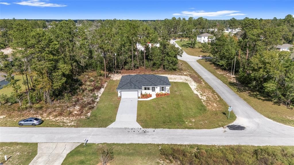 For Sale: $299,999 (3 beds, 2 baths, 1576 Square Feet)