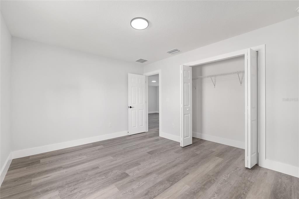 For Sale: $299,999 (3 beds, 2 baths, 1576 Square Feet)