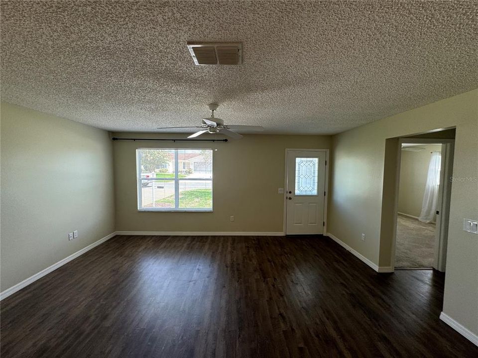 В аренду: $1,900 (2 спален, 2 ванн, 1148 Квадратных фут)