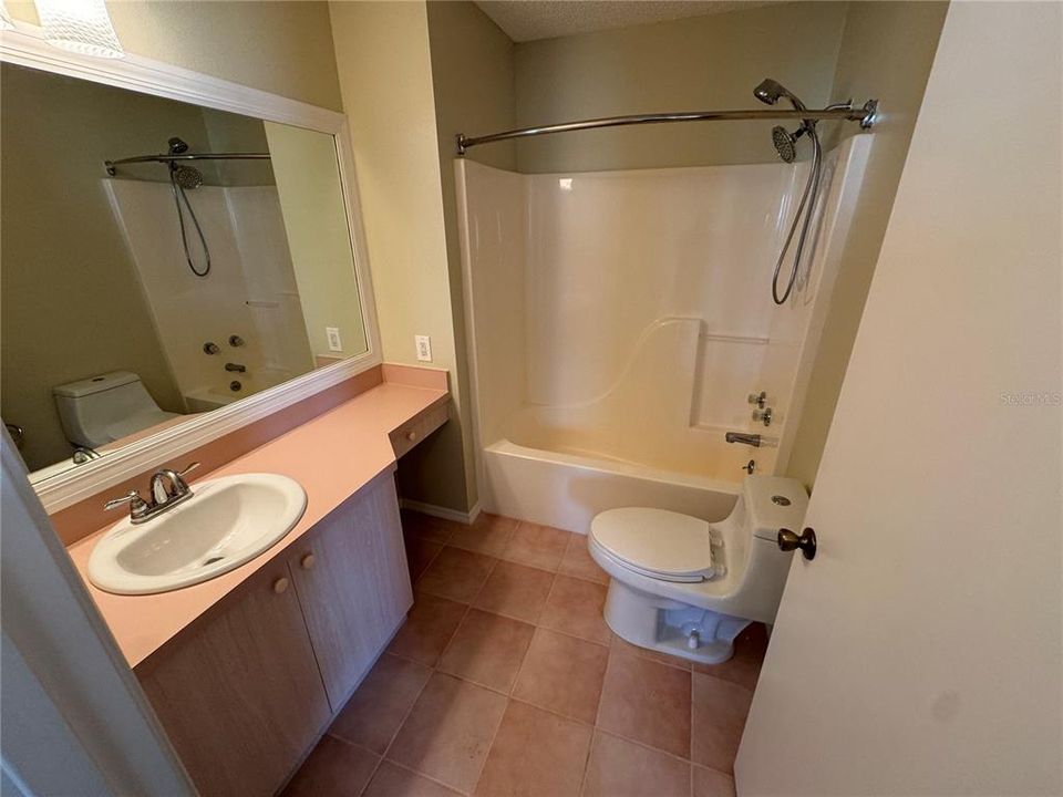 В аренду: $1,900 (2 спален, 2 ванн, 1148 Квадратных фут)