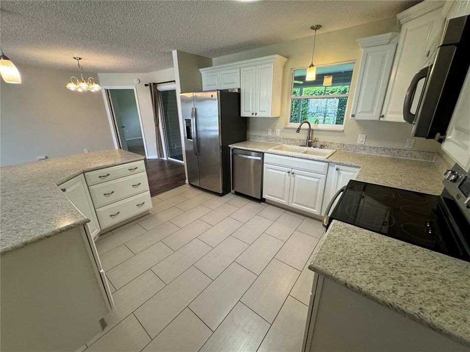 В аренду: $1,900 (2 спален, 2 ванн, 1148 Квадратных фут)