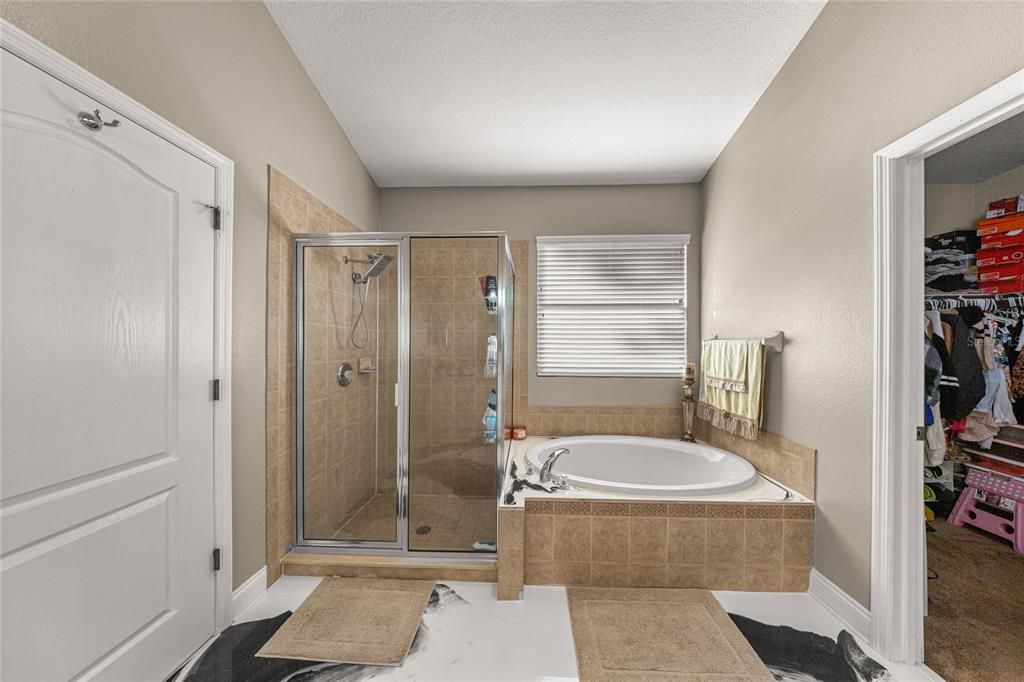 For Sale: $449,000 (4 beds, 3 baths, 2653 Square Feet)