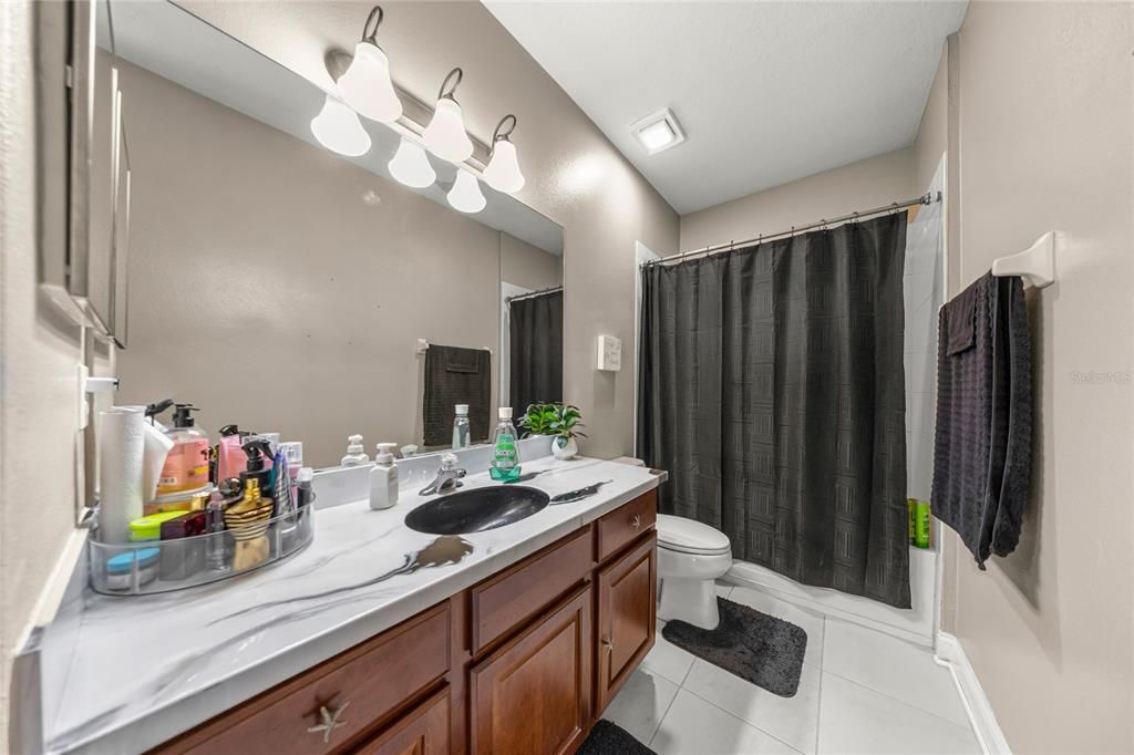 For Sale: $449,000 (4 beds, 3 baths, 2653 Square Feet)