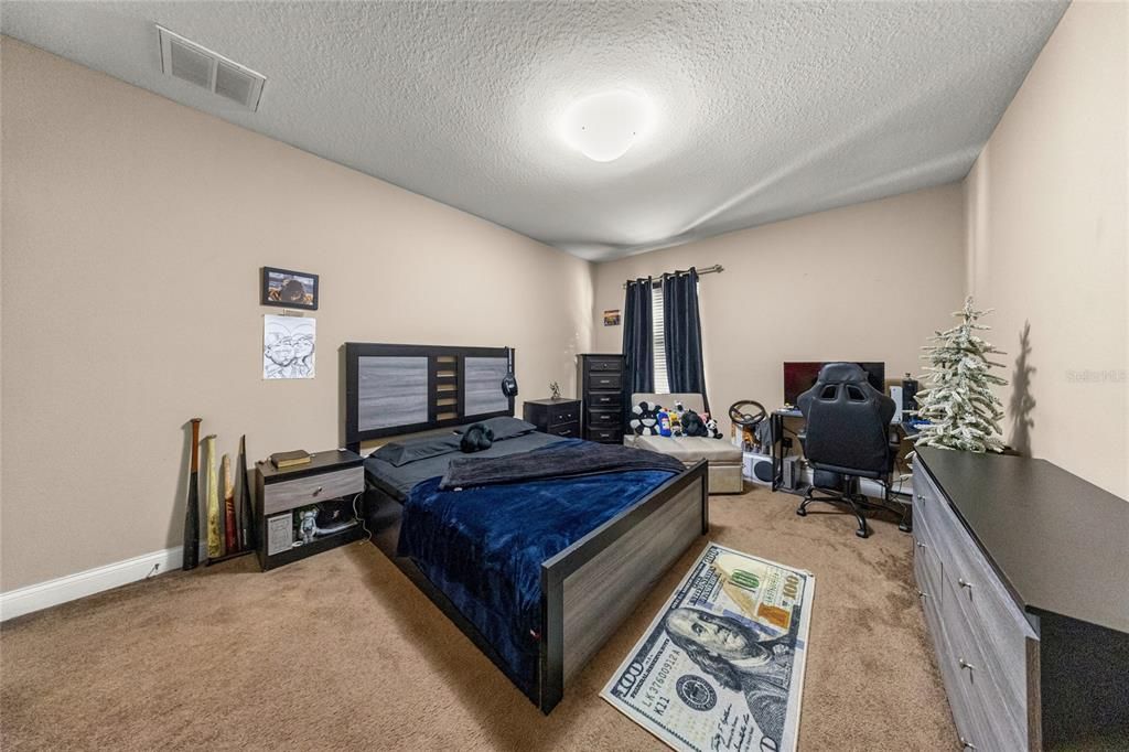 For Sale: $449,000 (4 beds, 3 baths, 2653 Square Feet)