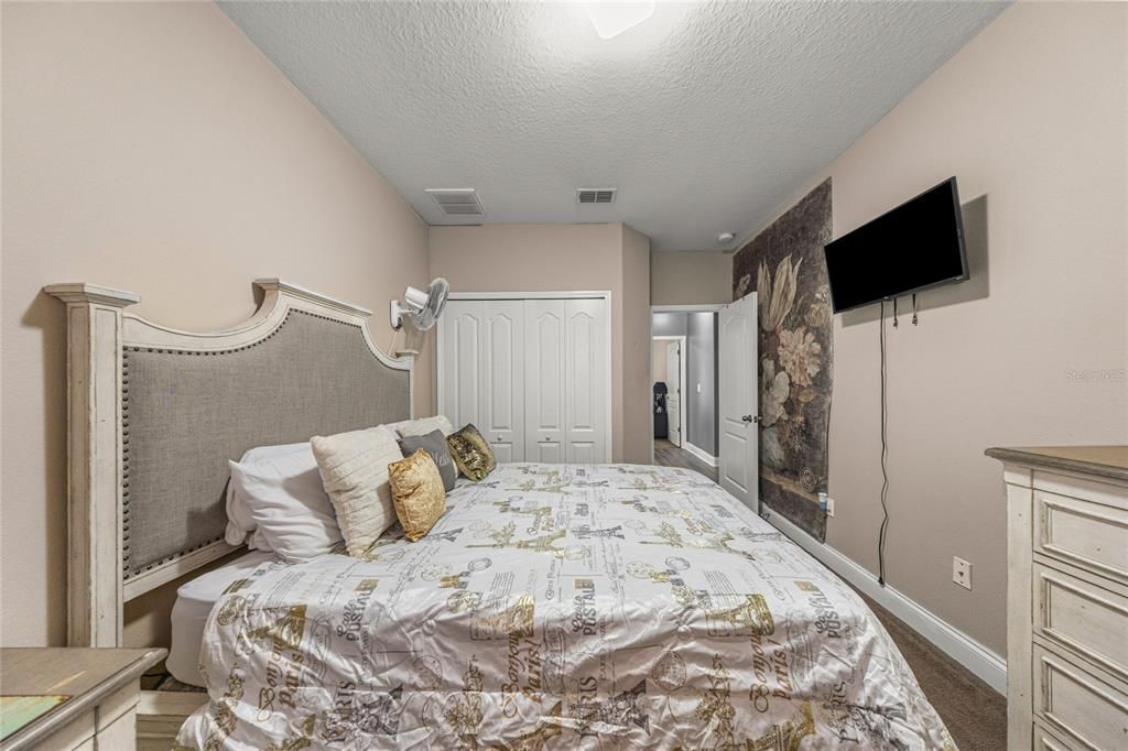 For Sale: $449,000 (4 beds, 3 baths, 2653 Square Feet)