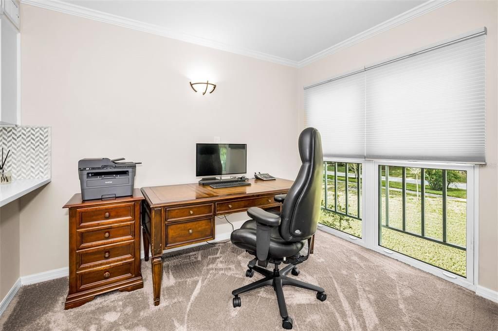 For Sale: $178,500 (1 beds, 1 baths, 1025 Square Feet)