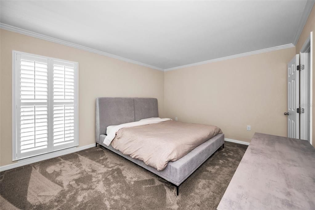 For Sale: $178,500 (1 beds, 1 baths, 1025 Square Feet)