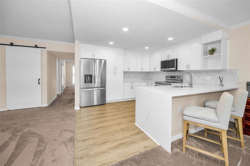 For Sale: $178,500 (1 beds, 1 baths, 1025 Square Feet)