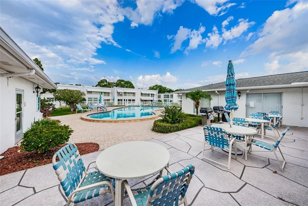 For Sale: $178,500 (1 beds, 1 baths, 1025 Square Feet)