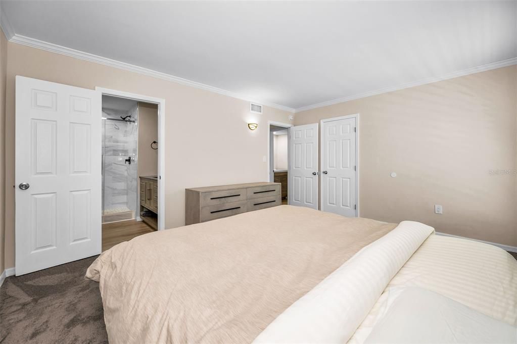 For Sale: $178,500 (1 beds, 1 baths, 1025 Square Feet)