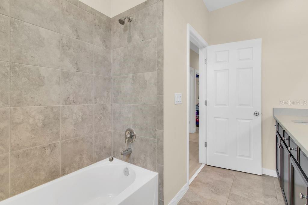 For Sale: $590,000 (4 beds, 2 baths, 2320 Square Feet)