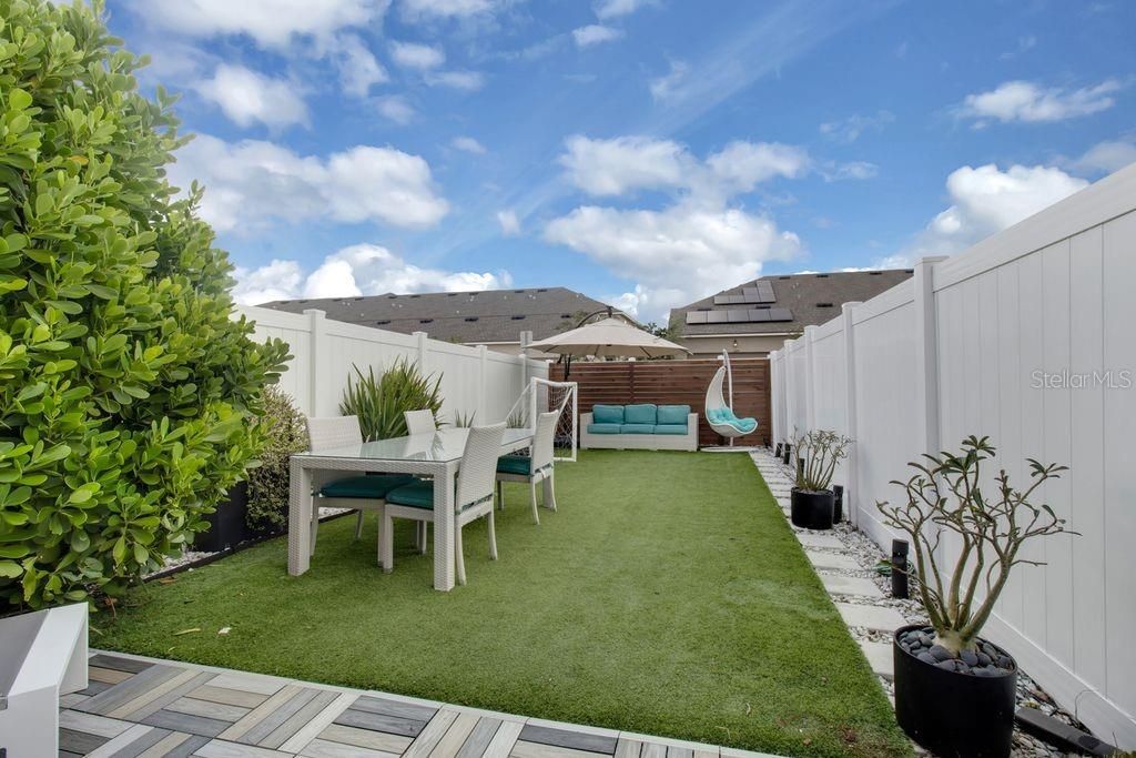 For Sale: $590,000 (4 beds, 2 baths, 2320 Square Feet)