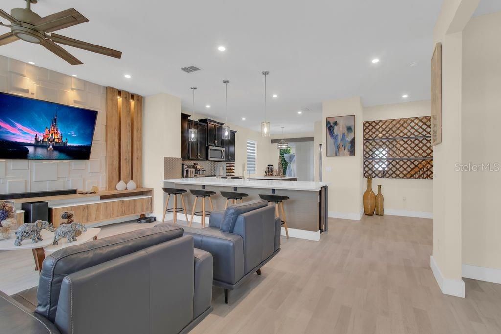 For Sale: $590,000 (4 beds, 2 baths, 2320 Square Feet)