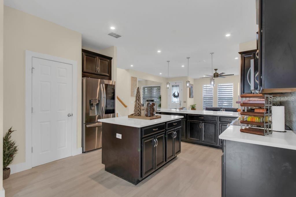 For Sale: $590,000 (4 beds, 2 baths, 2320 Square Feet)