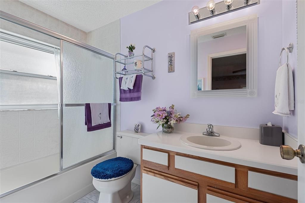 合同活跃: $459,999 (3 贝兹, 2 浴室, 1448 平方英尺)