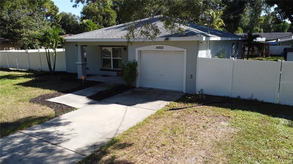 For Sale: $425,000 (3 beds, 2 baths, 1307 Square Feet)