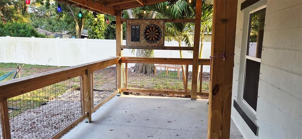 For Sale: $425,000 (3 beds, 2 baths, 1307 Square Feet)