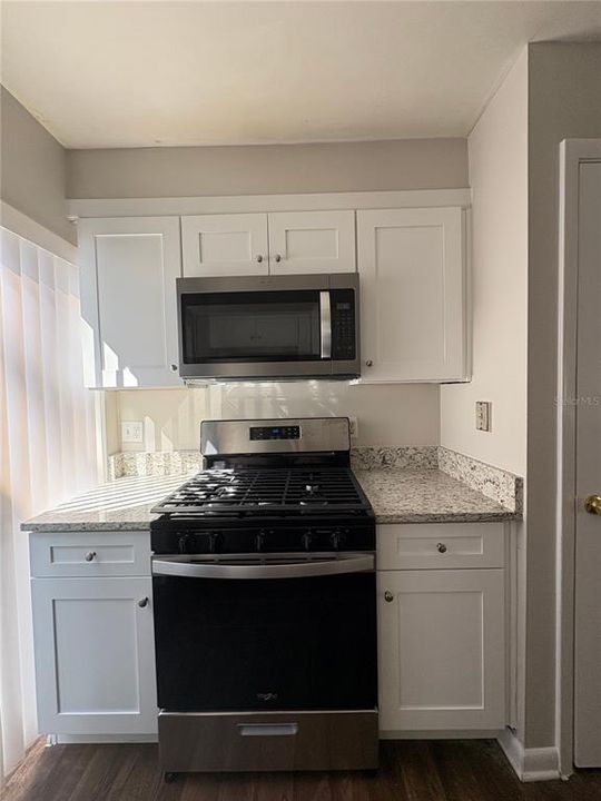 For Rent: $1,750 (3 beds, 2 baths, 1200 Square Feet)