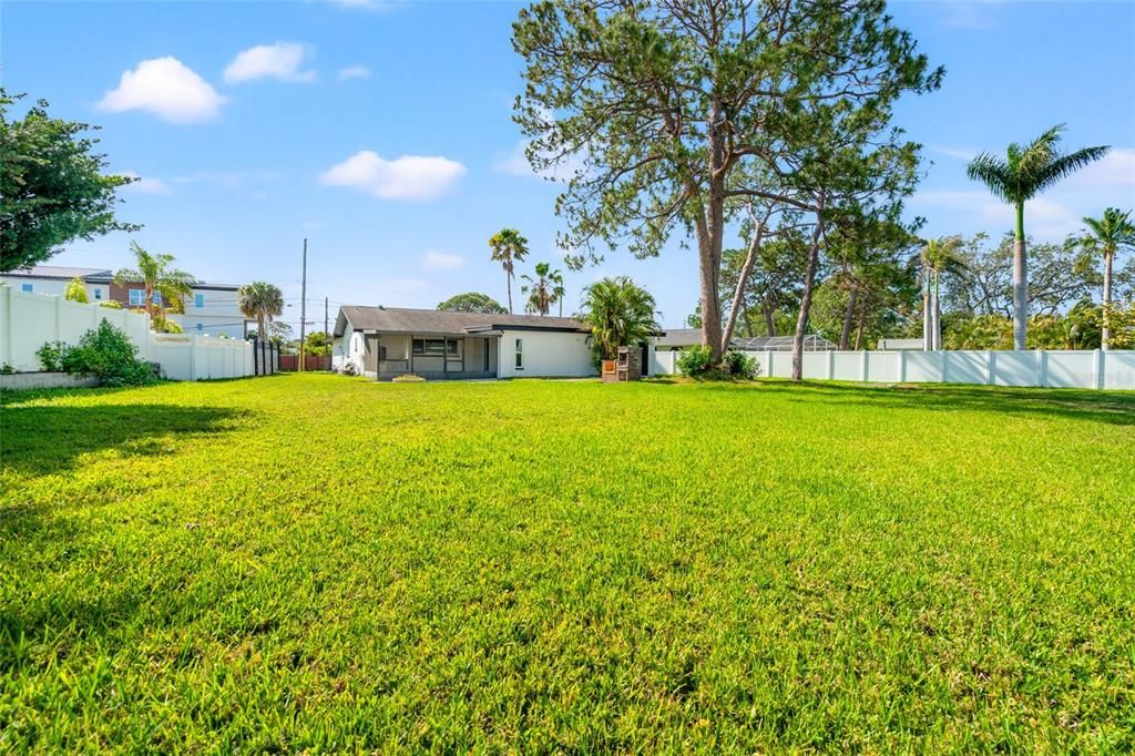 En Venta: $415,000 (4 camas, 2 baños, 1797 Pies cuadrados)