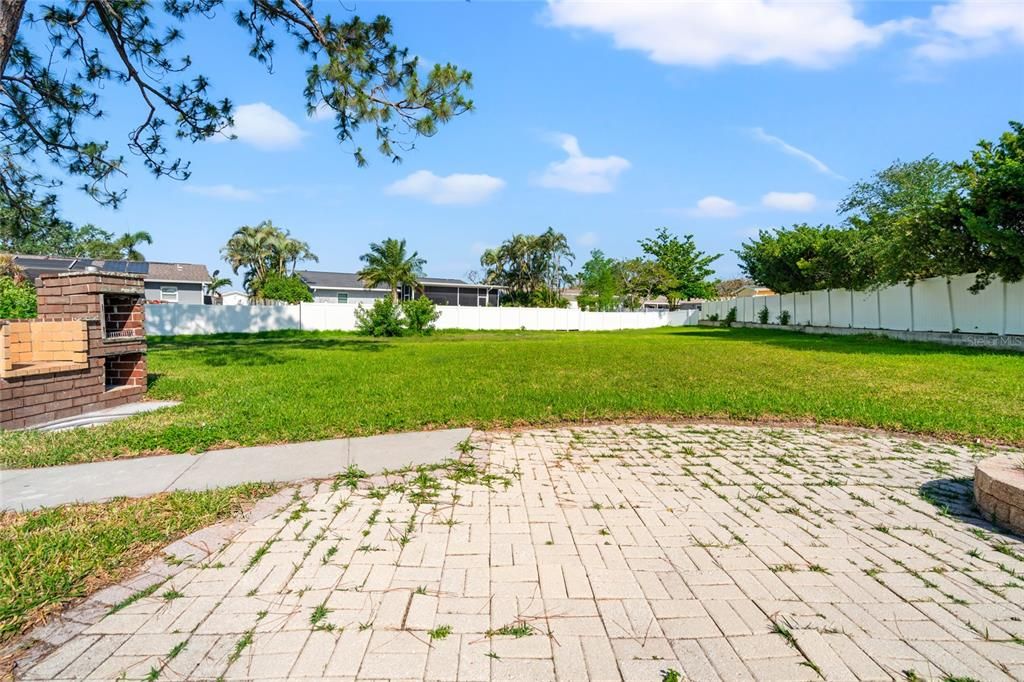 En Venta: $415,000 (4 camas, 2 baños, 1797 Pies cuadrados)