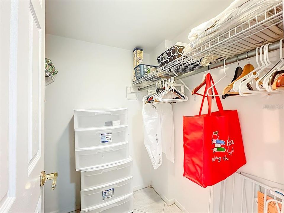 待售: $169,900 (2 贝兹, 2 浴室, 940 平方英尺)