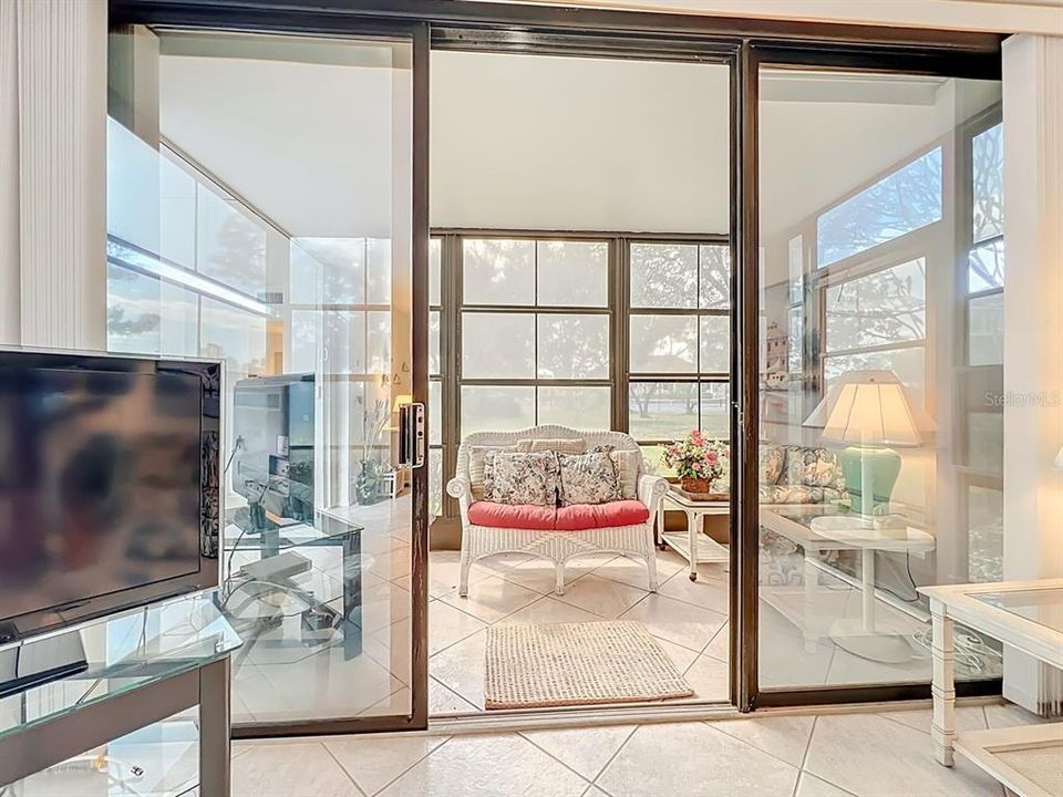 待售: $169,900 (2 贝兹, 2 浴室, 940 平方英尺)