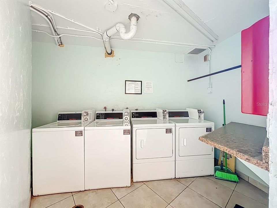 待售: $169,900 (2 贝兹, 2 浴室, 940 平方英尺)