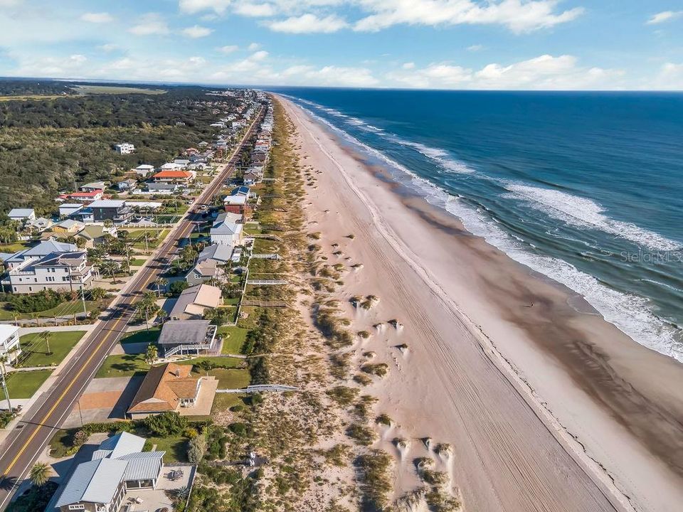 На продажу: $2,600,000 (3 спален, 2 ванн, 1893 Квадратных фут)