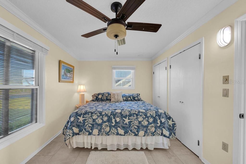 На продажу: $2,600,000 (3 спален, 2 ванн, 1893 Квадратных фут)