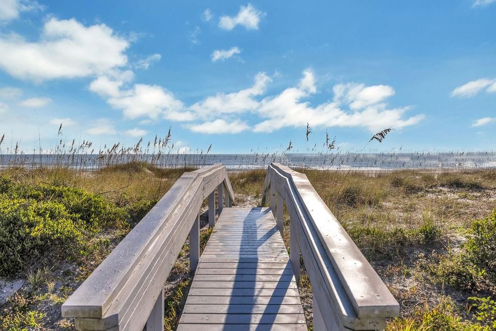 На продажу: $2,600,000 (3 спален, 2 ванн, 1893 Квадратных фут)