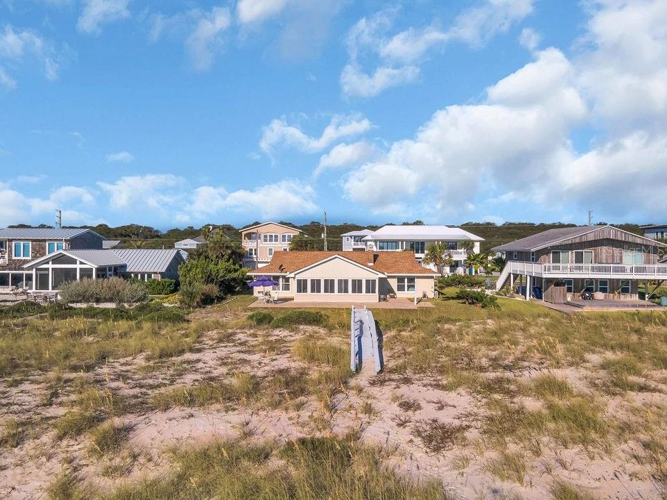 На продажу: $2,600,000 (3 спален, 2 ванн, 1893 Квадратных фут)