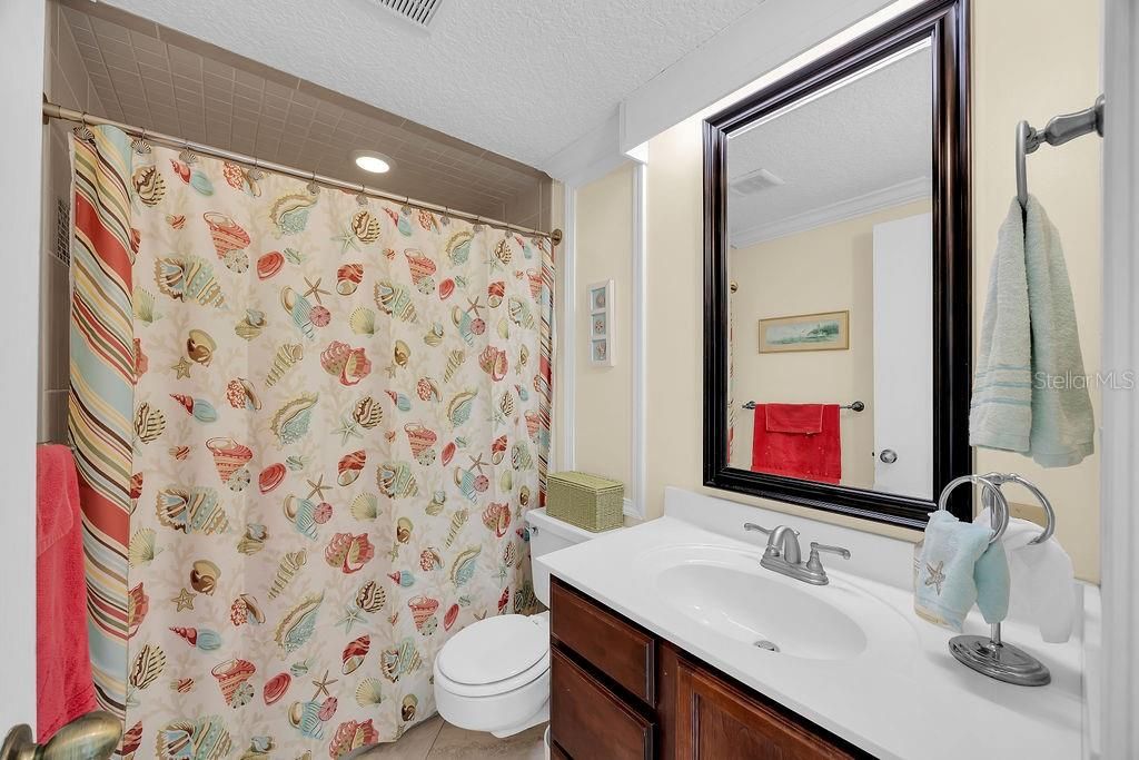 На продажу: $2,600,000 (3 спален, 2 ванн, 1893 Квадратных фут)