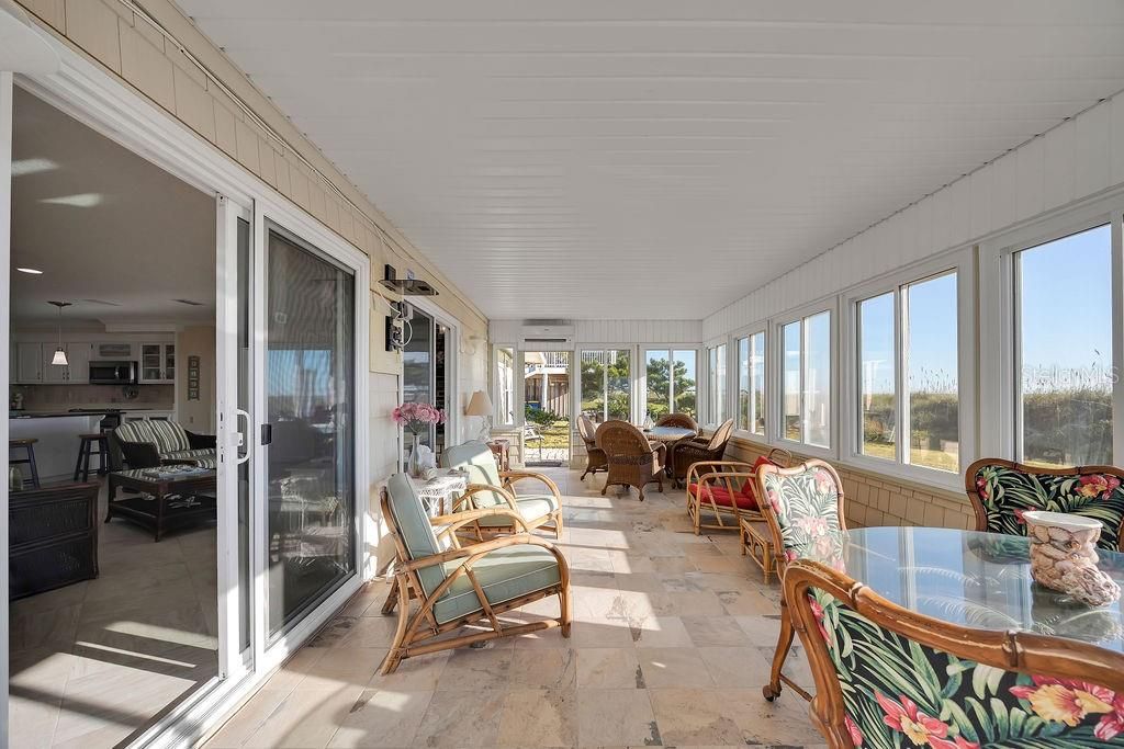 На продажу: $2,600,000 (3 спален, 2 ванн, 1893 Квадратных фут)