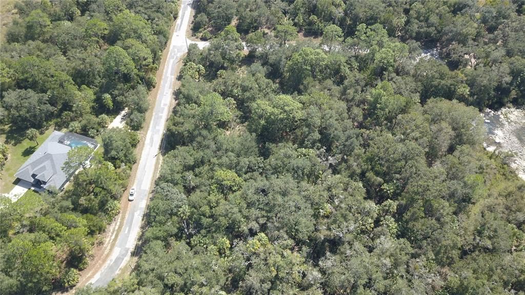 На продажу: $40,000 (1.25 acres)