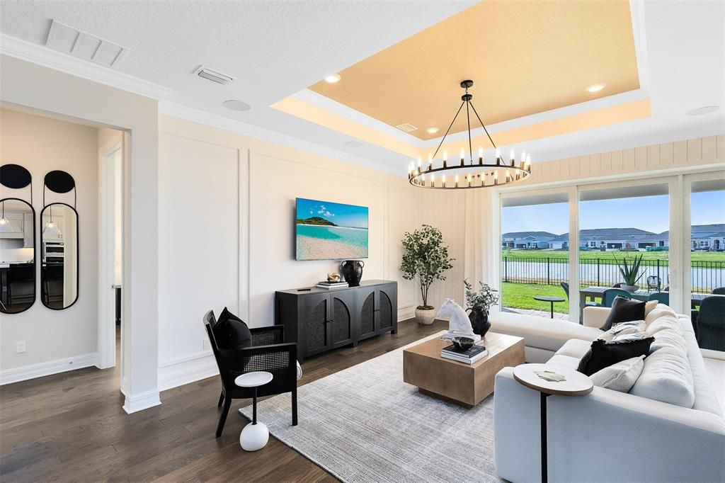 合同活跃: $523,480 (4 贝兹, 3 浴室, 2894 平方英尺)