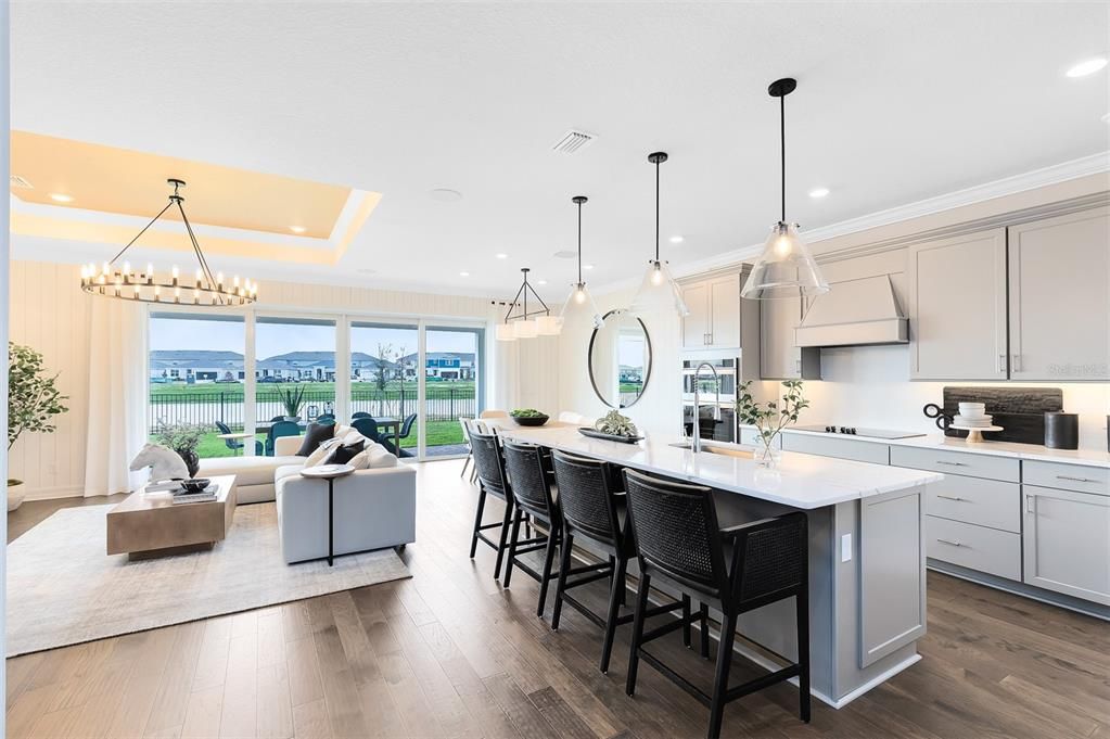 合同活跃: $523,480 (4 贝兹, 3 浴室, 2894 平方英尺)