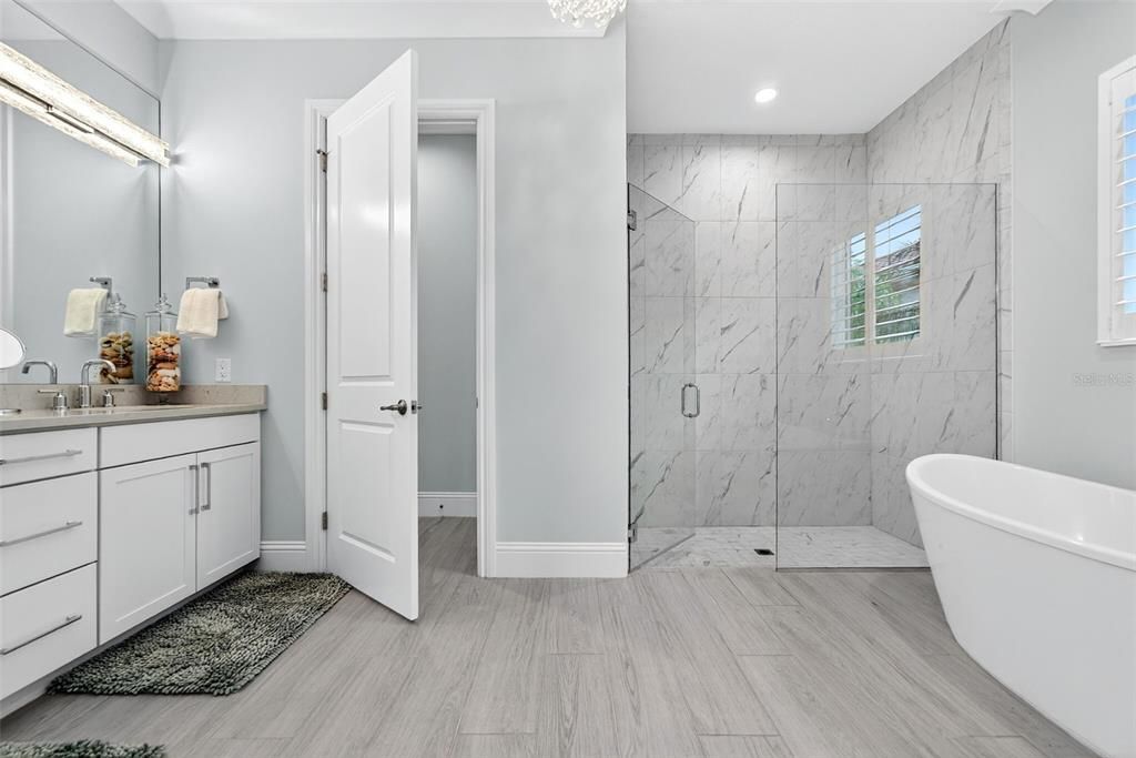 На продажу: $1,949,900 (3 спален, 2 ванн, 2427 Квадратных фут)