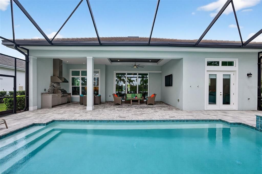 На продажу: $1,949,900 (3 спален, 2 ванн, 2427 Квадратных фут)