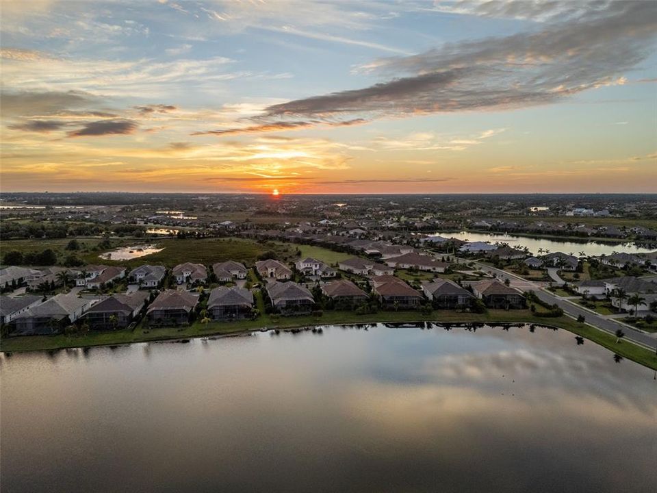 На продажу: $1,949,900 (3 спален, 2 ванн, 2427 Квадратных фут)